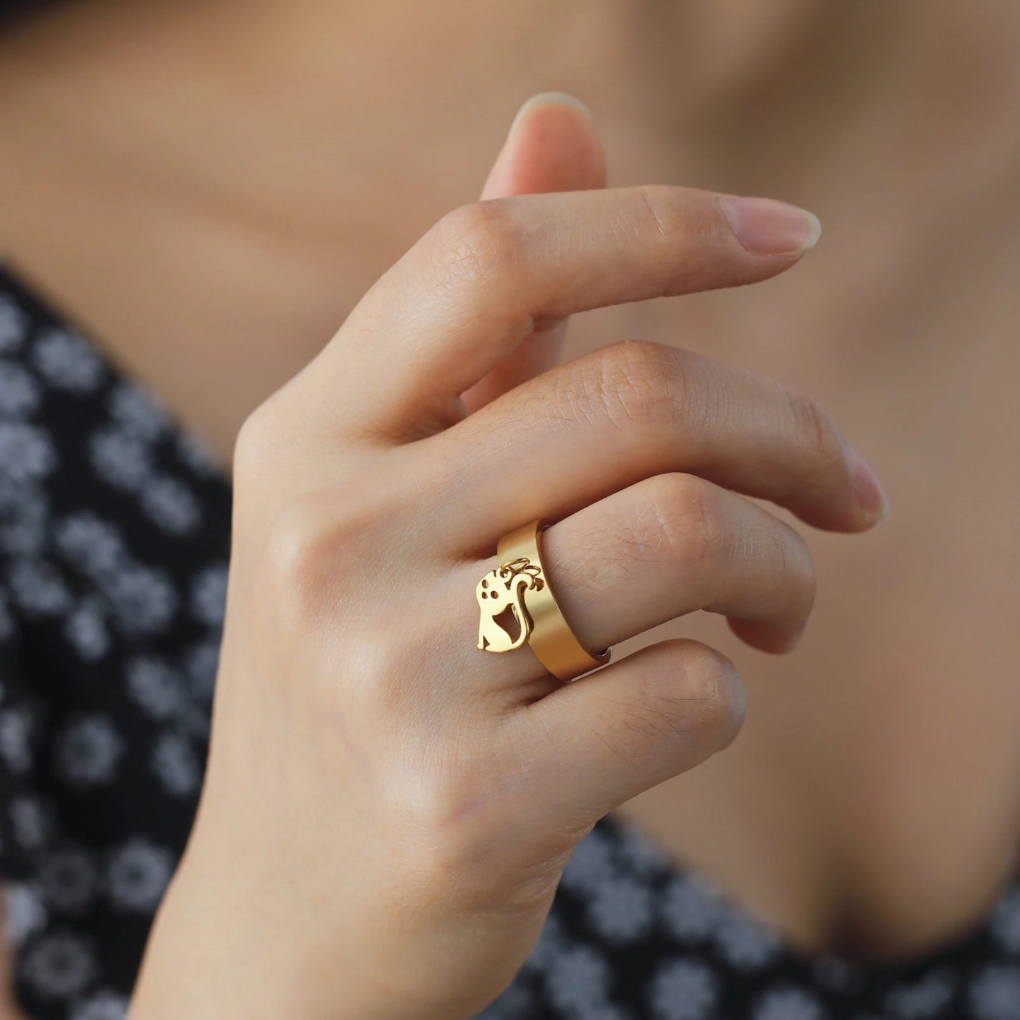 Pendant Kitten Ring